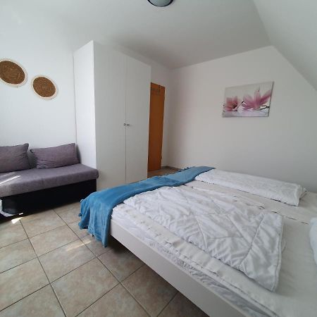 Ferienwohnung Luisa Im Haus Maarten Cuxhaven Esterno foto
